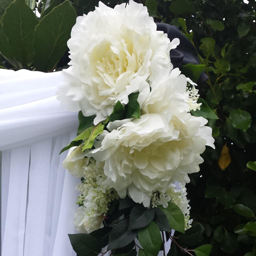 white flower arch white flower arch