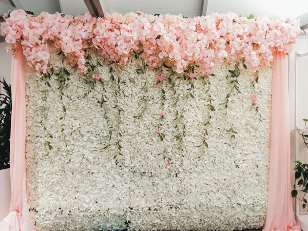Holiday Inn Navy & Cream Wedding