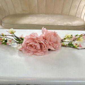 Peony-and-cherry-blossom-centerpiece