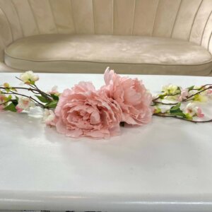 Peony-and-cherry-blossom-centerpiece